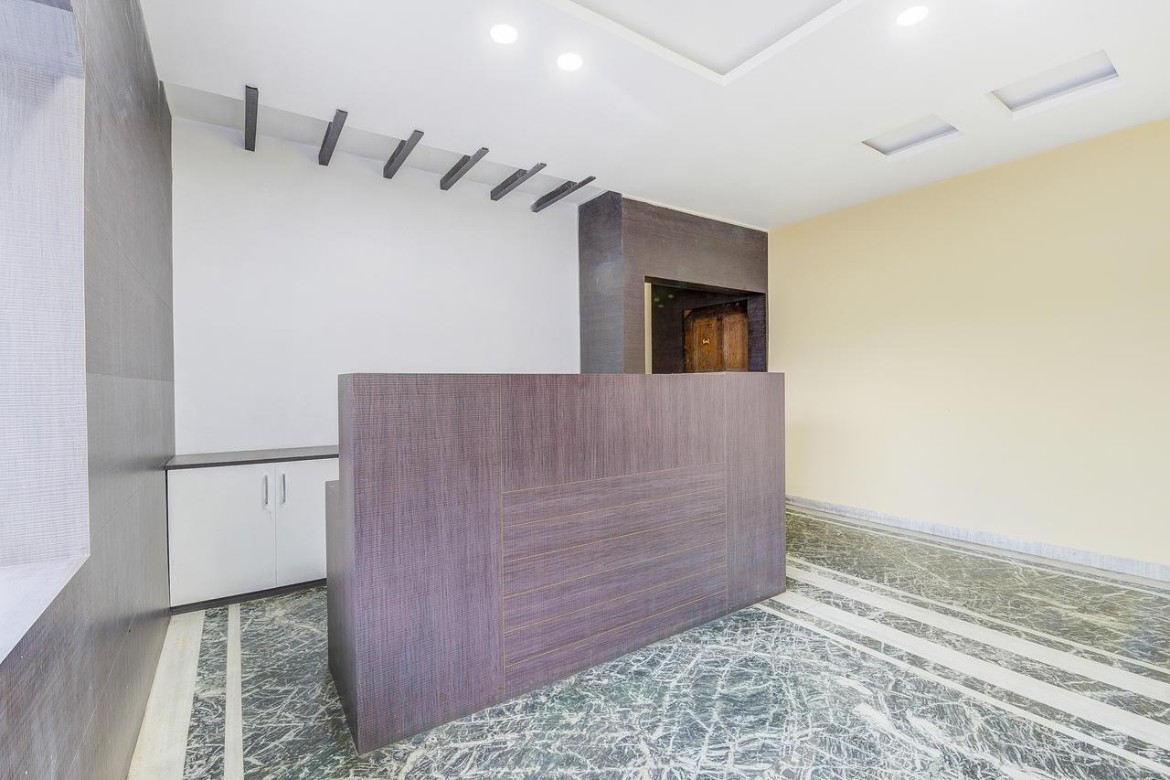 Oyo 13521 Sudhriti Hotel Силигури Экстерьер фото